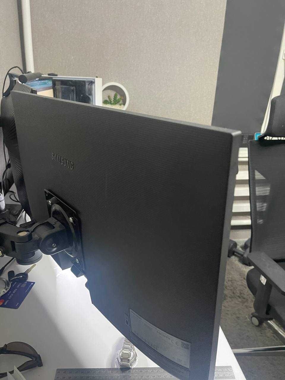 Монітор 24" Samsung S24С330  FullHD IPS / 100Hz / 4 мс (GtG) / 8-Bit