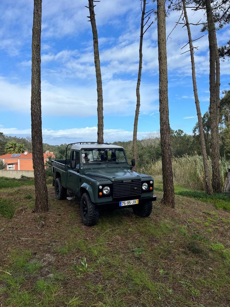 Land Rover Defender 110