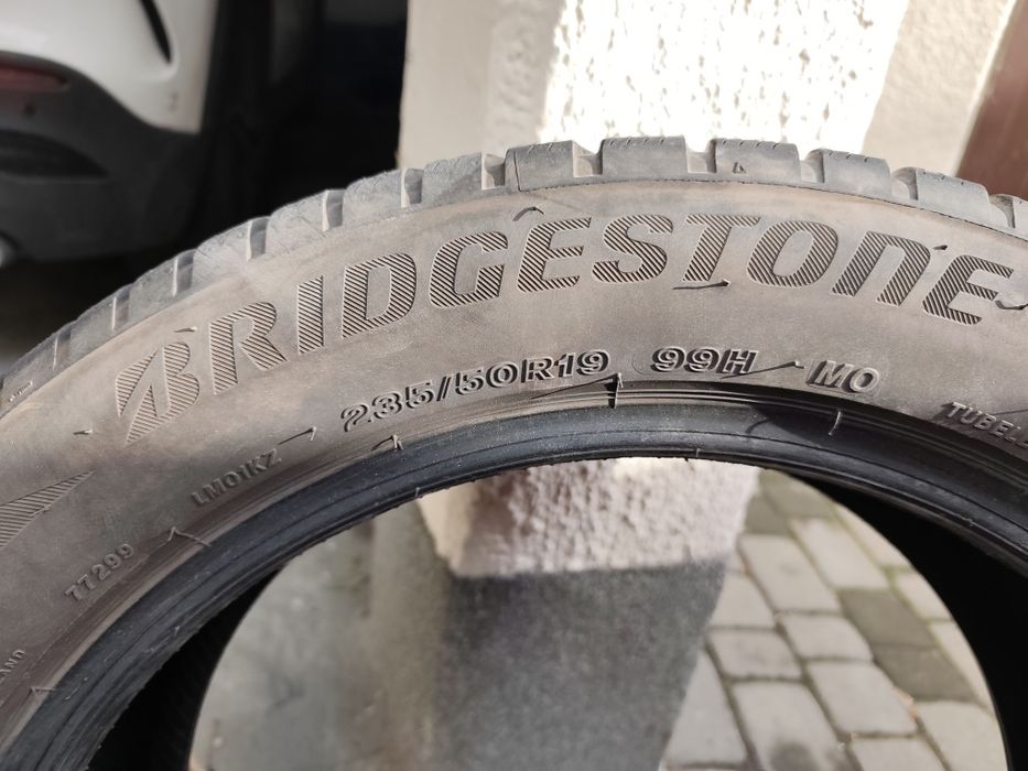 Opony Bridgestone 235/50R19 99H 4 sztuki