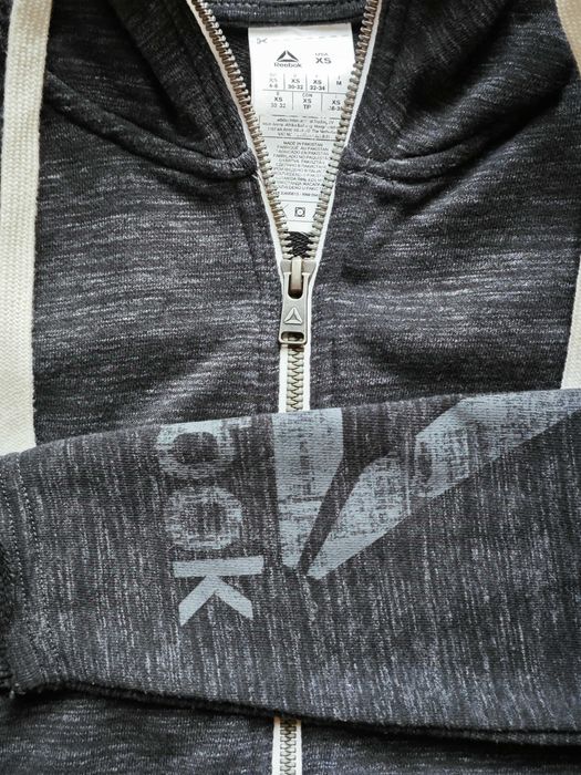 Casaco capuz Hoodie Reebok cinza antracite XS, como novo
