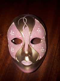 Фарфоровая маска