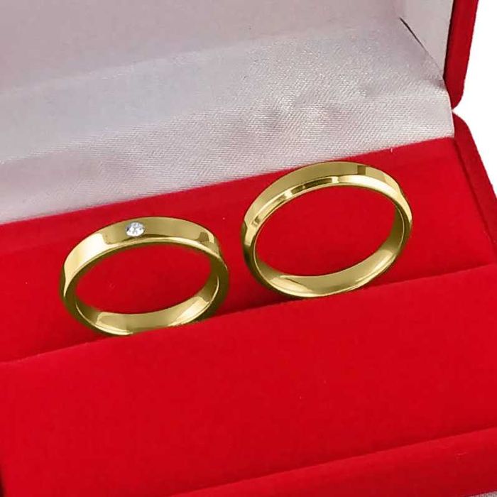 Śliczna Para Złotych Obrączek Ślubnych Błyszcząca Cyrkonia KO21