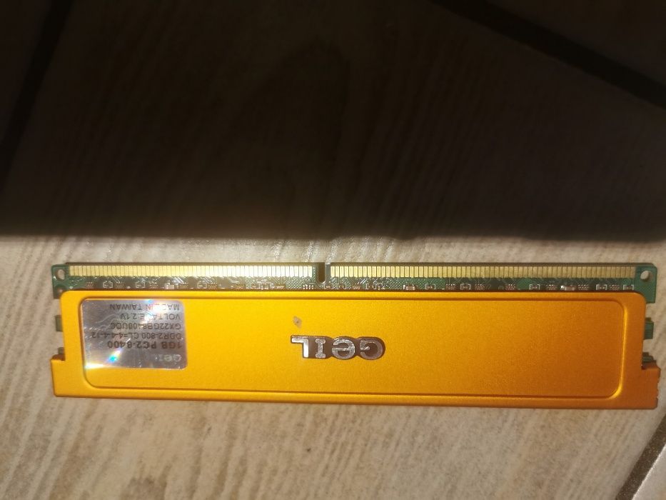 Pamięć RAM DDR 2 -1xGB DDR2-800 GEIL PC2-6400 CL 4-4-4-12 2.1V.