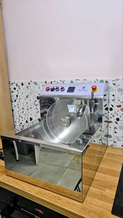 Temperówka do czekolady Royal Catering 750 W / 8 l