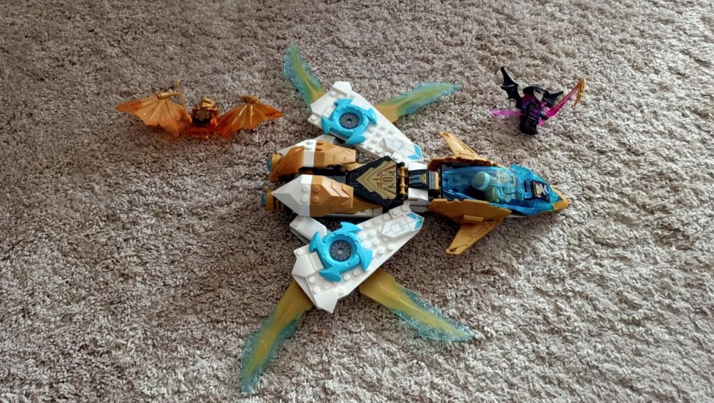 LEGO® 71770 Ninjago - Złoty smoczy odrzutowiec Zane’a