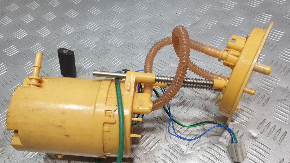 ТОПЛИВНЫЙ НАСОС ДИЗЕЛЬ BMW X3 F25 7216526 разборка