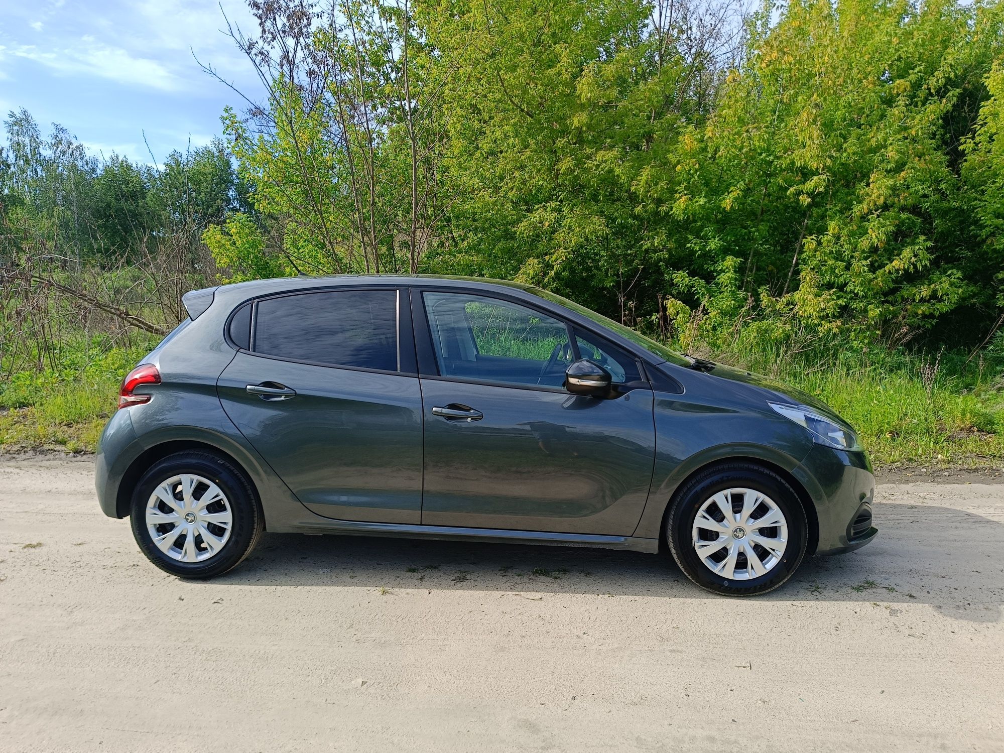 Peugeot 208 1.6 HDi 2017 r