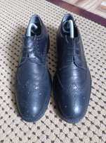 Sapatos BATA pele pretos tamanho 40