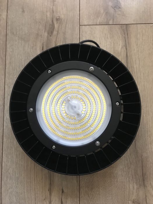 Lampy led przemysłowe