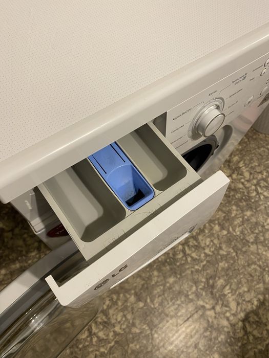 LG стіралка автомат стан нової