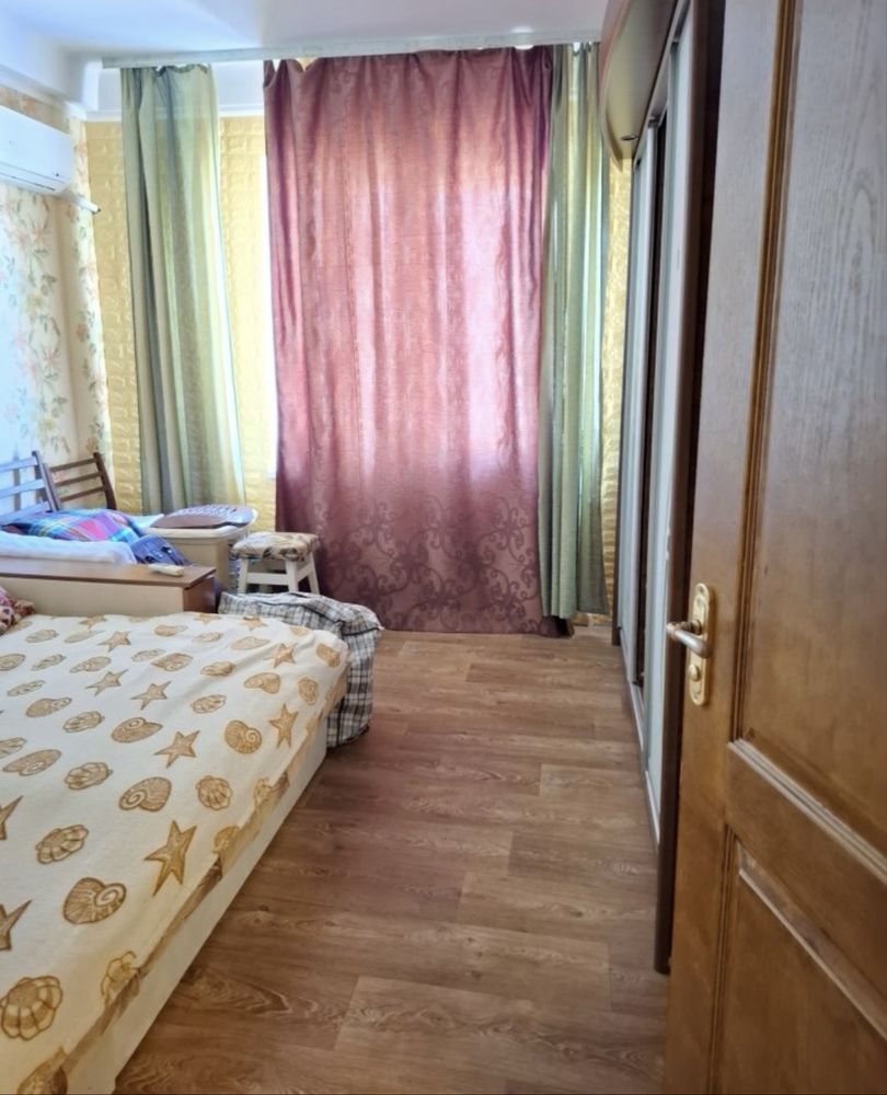 Продам 2 ком. квартиру по ул. Гудыменко в  Хортицком  районе.