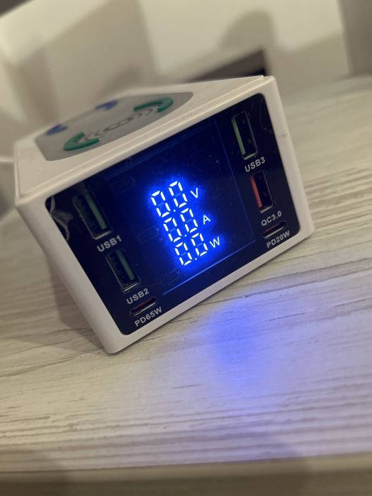 Зарядна станція для зарядки пристроїв вт ч ноутбук