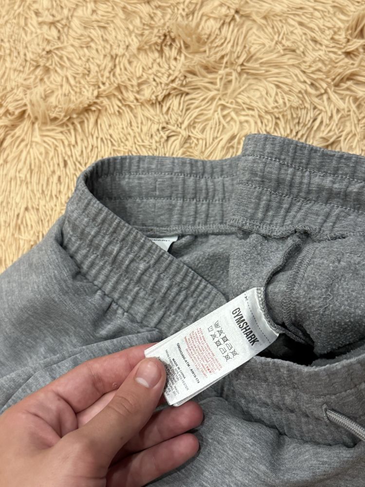 Серые шорты gymshark джимшарк оригинал s
