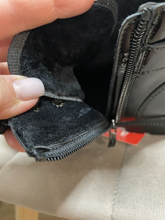 Стильні осінні черевики на дівчинку