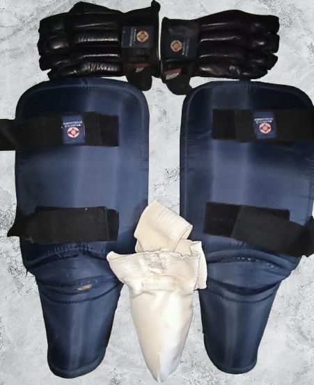 Продам защиту для единоборств (карате)