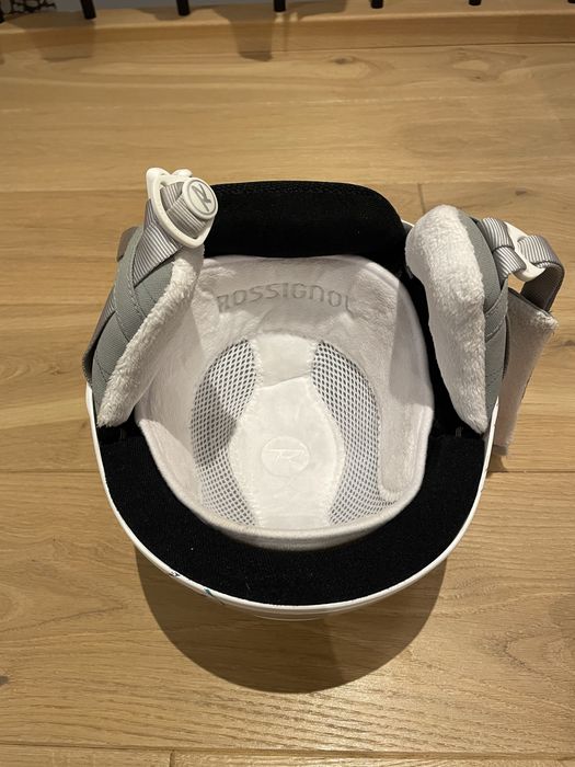 Kask damski narciarski Rossignol rozmiar 54 biały