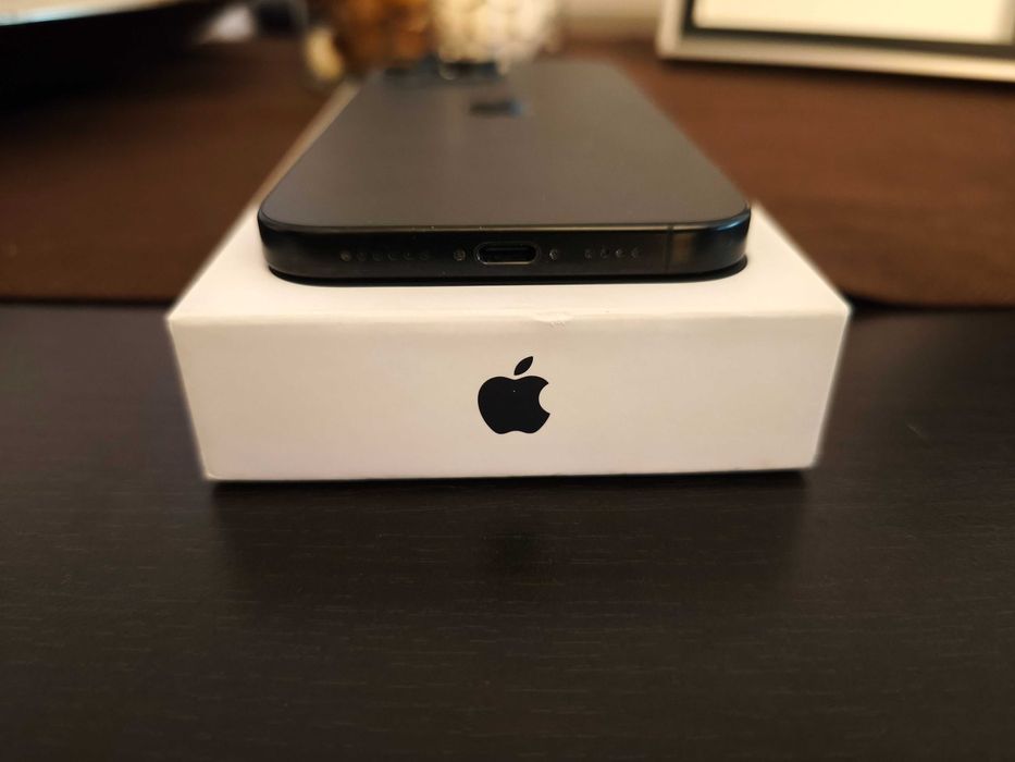 iPhone 16 Pro Max Black Titanium 256GB com fatura e extras