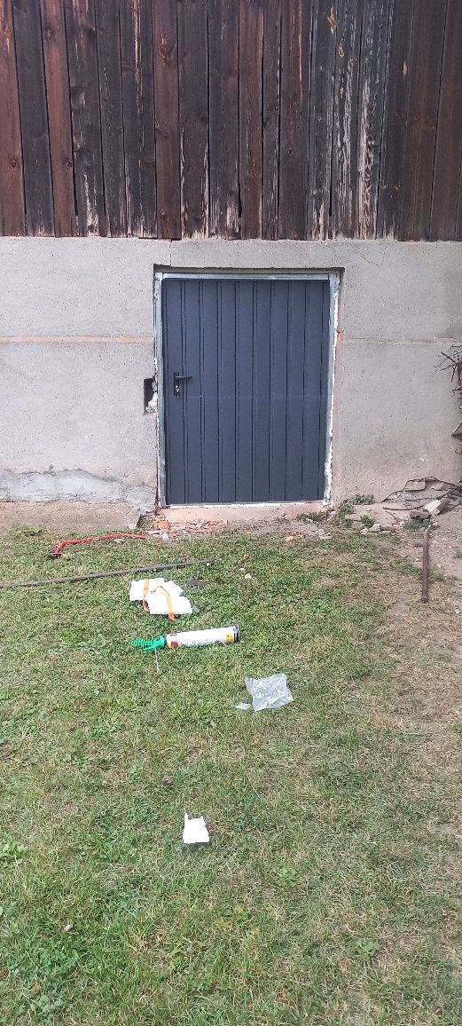 Brama do muru Brama do garażu Brama na wymiar dwuskrzydłowa