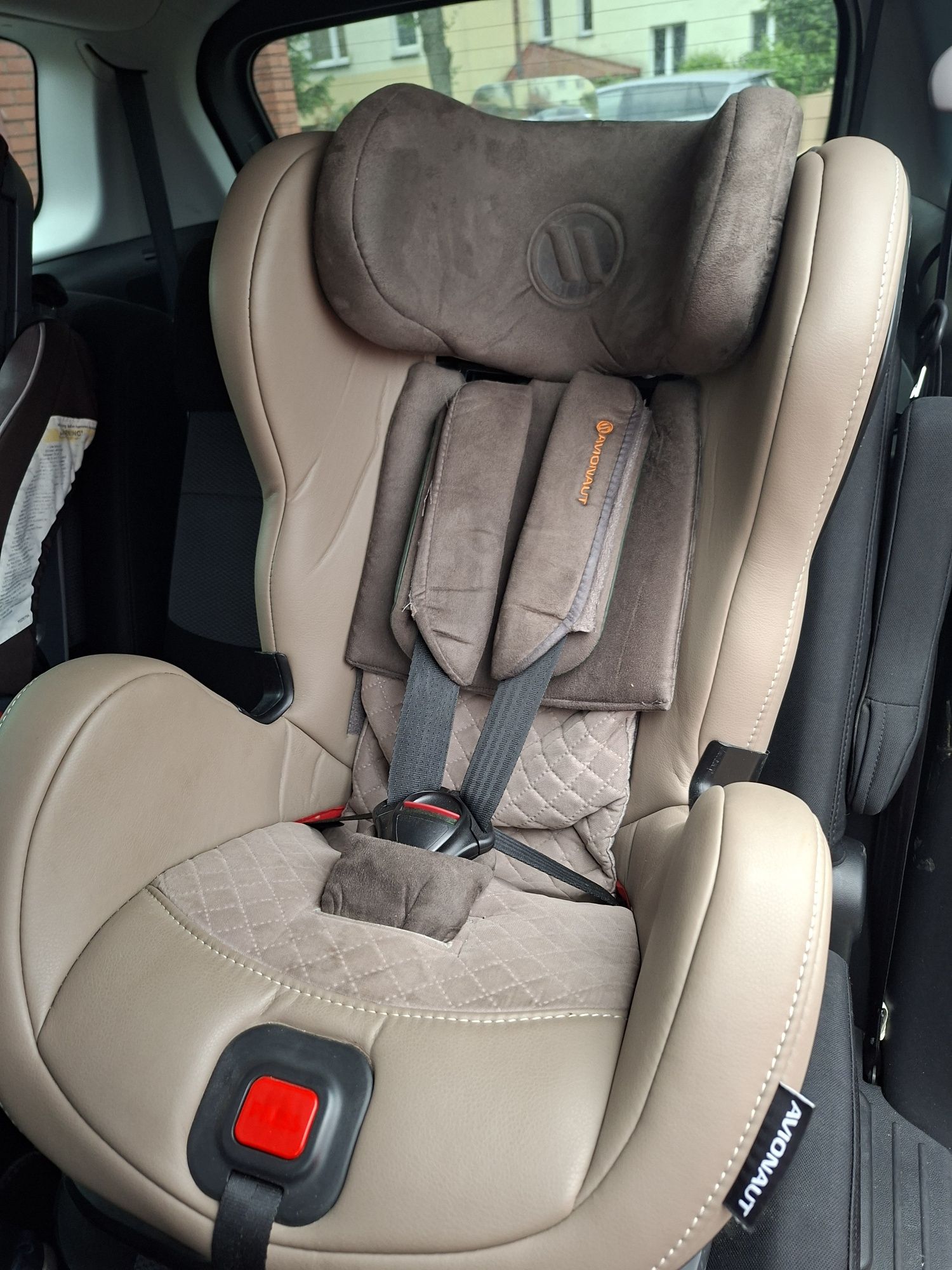 Fotelik samochodowy Avionaut 0 -18 kg
