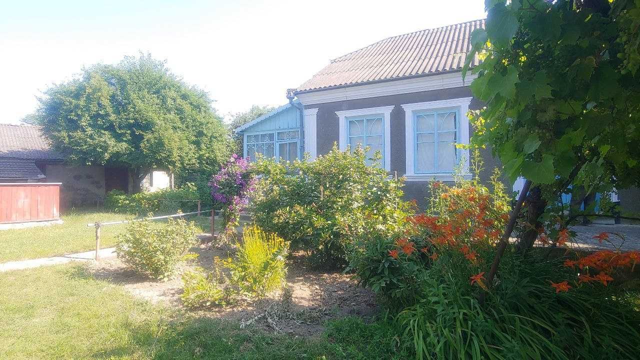 Будинок в с. Рогізна, Кам'янець-Подільський р-он, Хмельницька обл.
