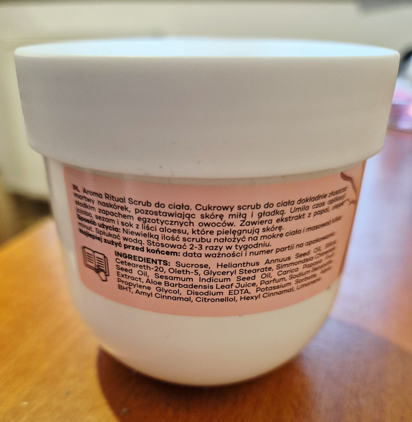 Scrub do ciała, słodkiego zapach papai , 200ml