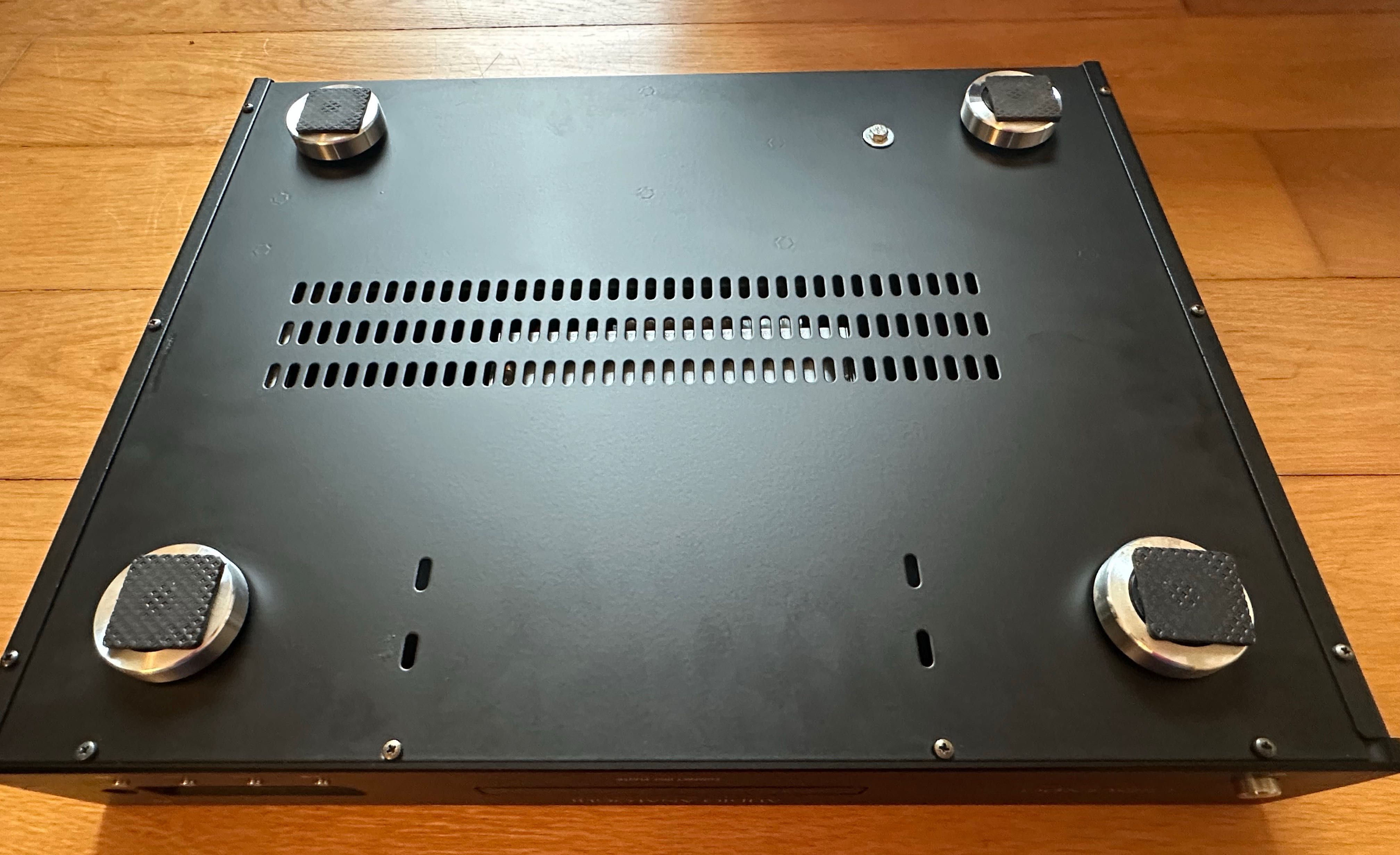 Audio Analogue Crescendo CD Player by AIRTECH
