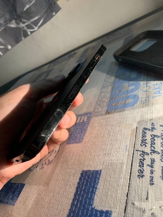 Продаю iphone 14pro 256gb 82% батарея (є мікро дефект)