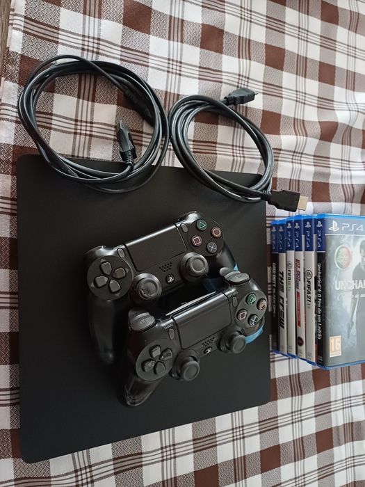 Playstation 4 + Comandos + jogos