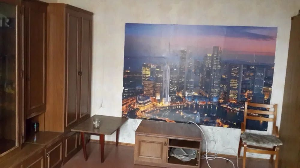 Продам 2-х комнатную  квартиру в г. Теплодар 3 этаж от хозяина