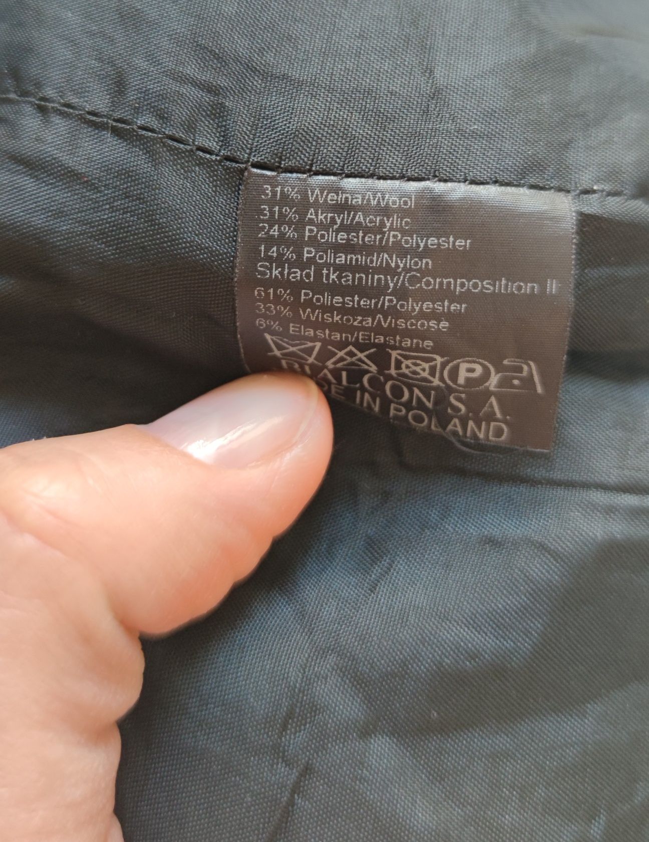 Sukienka bez rękawów L/40/12 czarna retro elegancka taliowana Bialcon