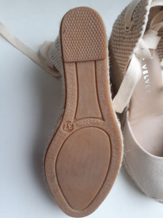 Нові еспадрилі молочного кольору  розмір 37
