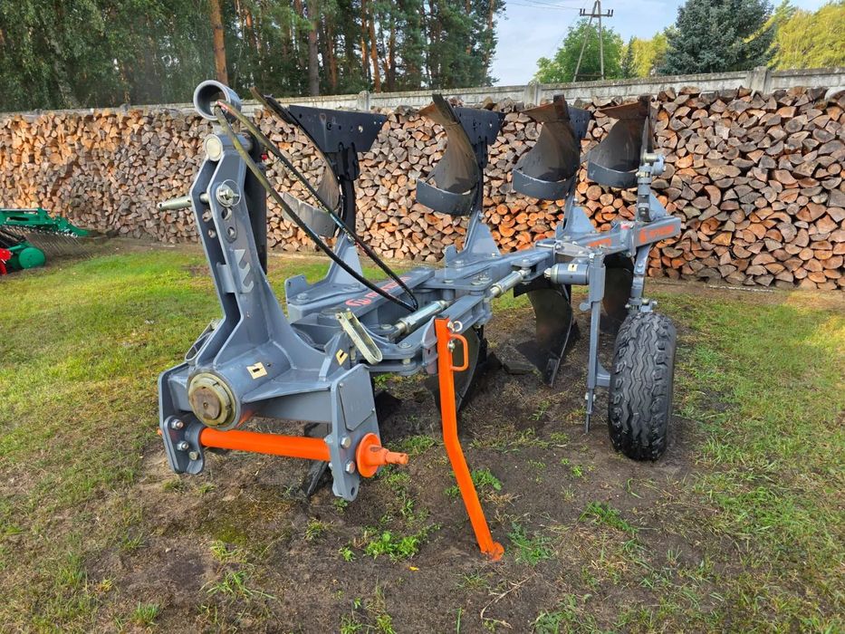 Mandam FEN 3+1  Pług obrotowy Mandam Fen 3+1