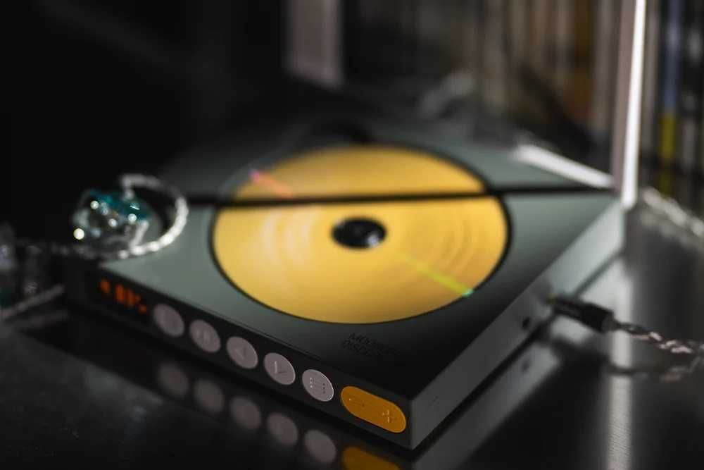⇒ Moondrop Discdream 2 - портативный дисковый CD плеер с усилителем