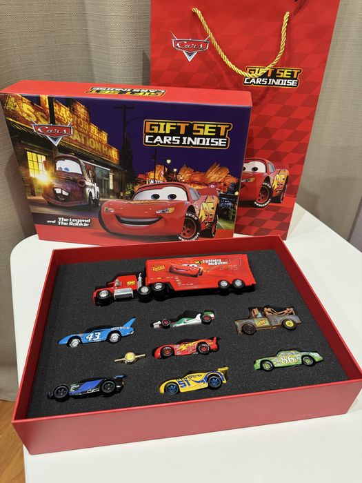 Машинки Тачки Cars подарунок хлопчику молния макквин маквін