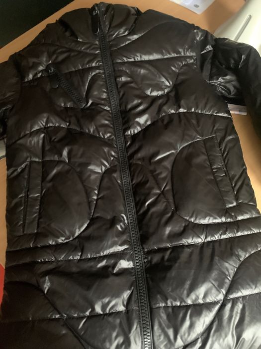 Продам зимову куртку