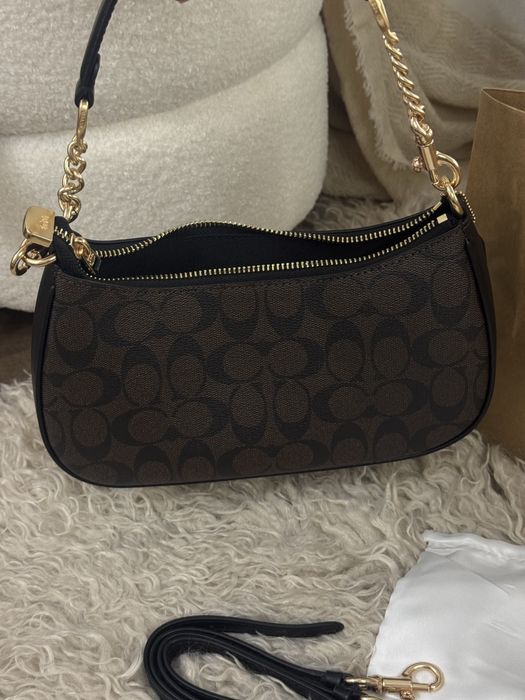 Жіноча сумка Coach Teri Shoulder Bag