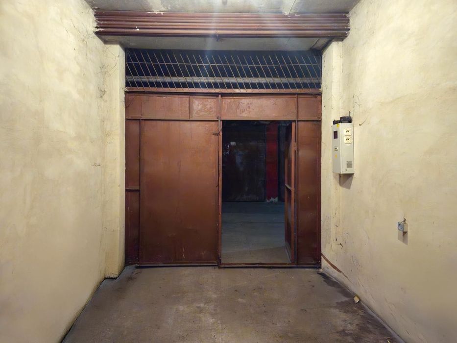 Продажа гаража Дегтяревская 33б