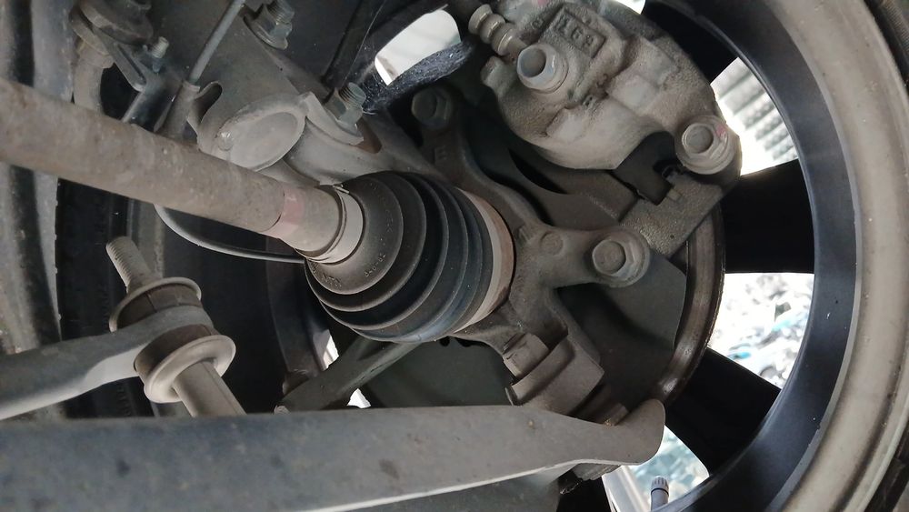 Manga de eixo frente esquerda MITSUBISHI Space Star Hatchback (A0_A)