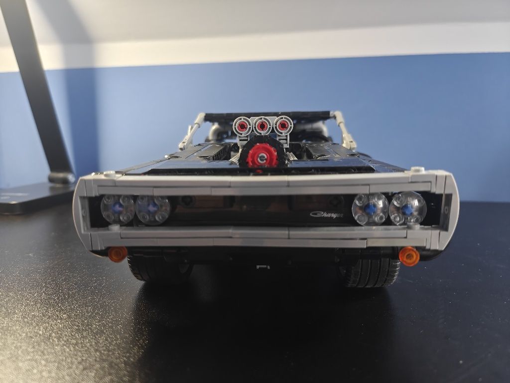Klocki LEGO Technic Dodge Fast and Furious