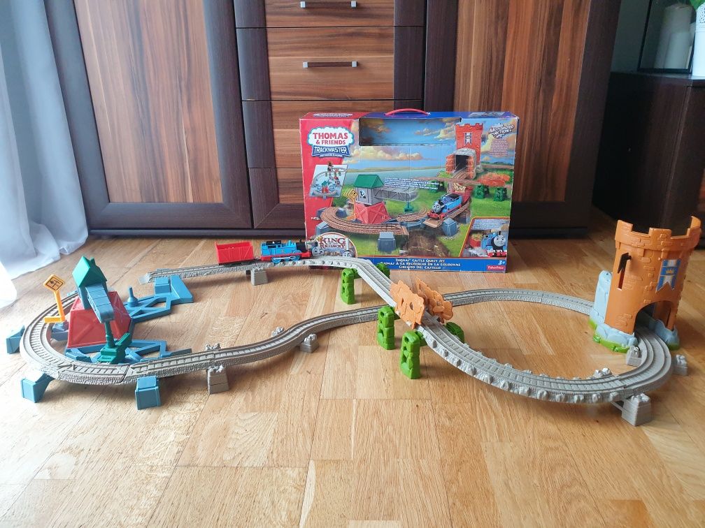 Zestaw torów Tomek i Przyjaciele Fisher Price.