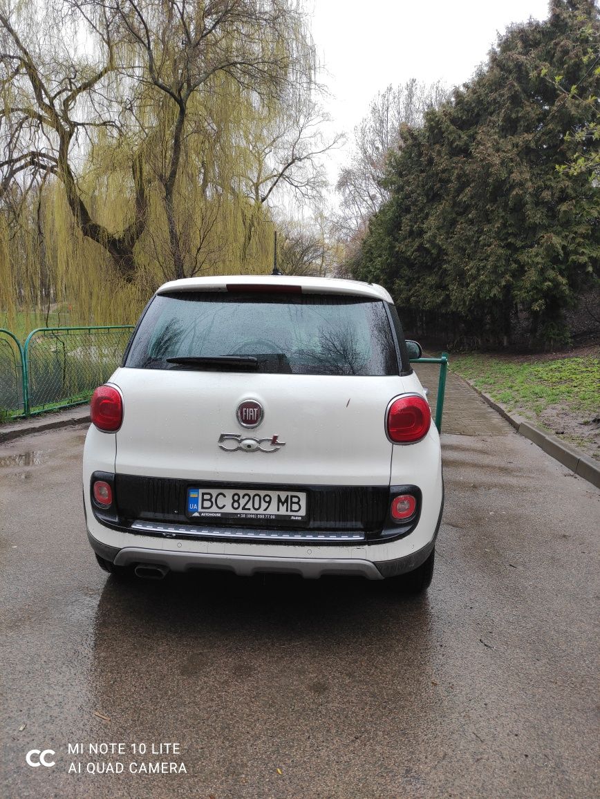 Фіат 500л Fiat 500l