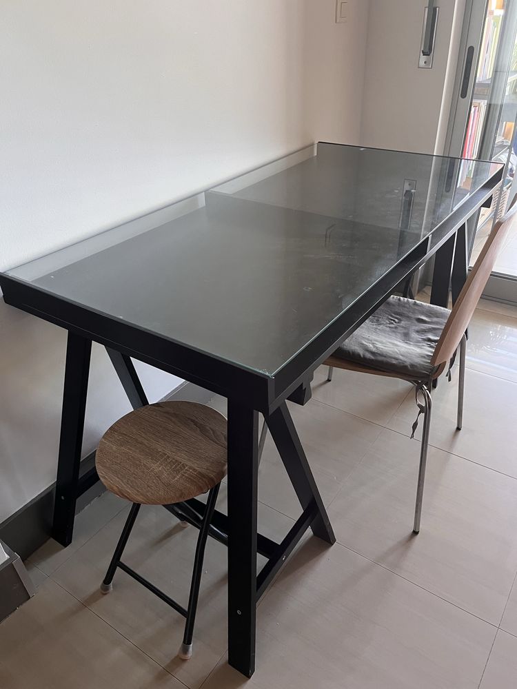 Secretaria tampo vidro