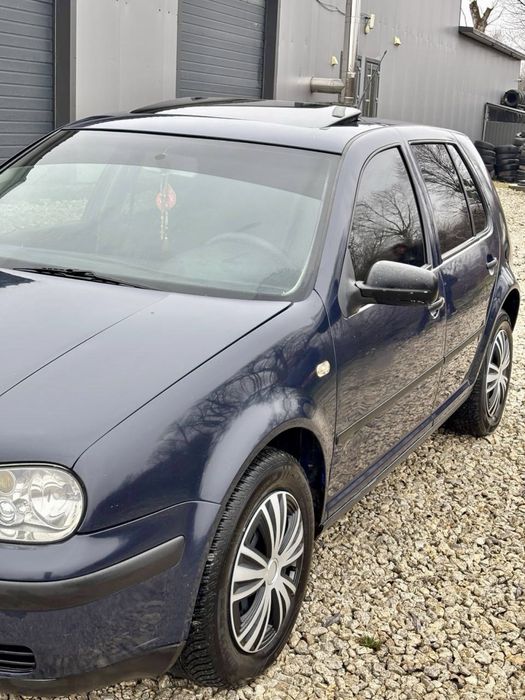 Гольф 4 1,9 дизель простий Можливий пригін уваше місто