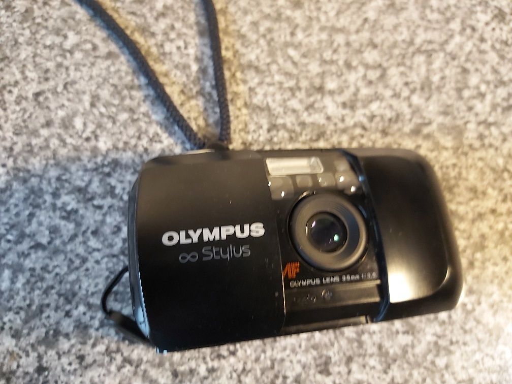 Olympus Stylus mju aparat Street foto japan analog