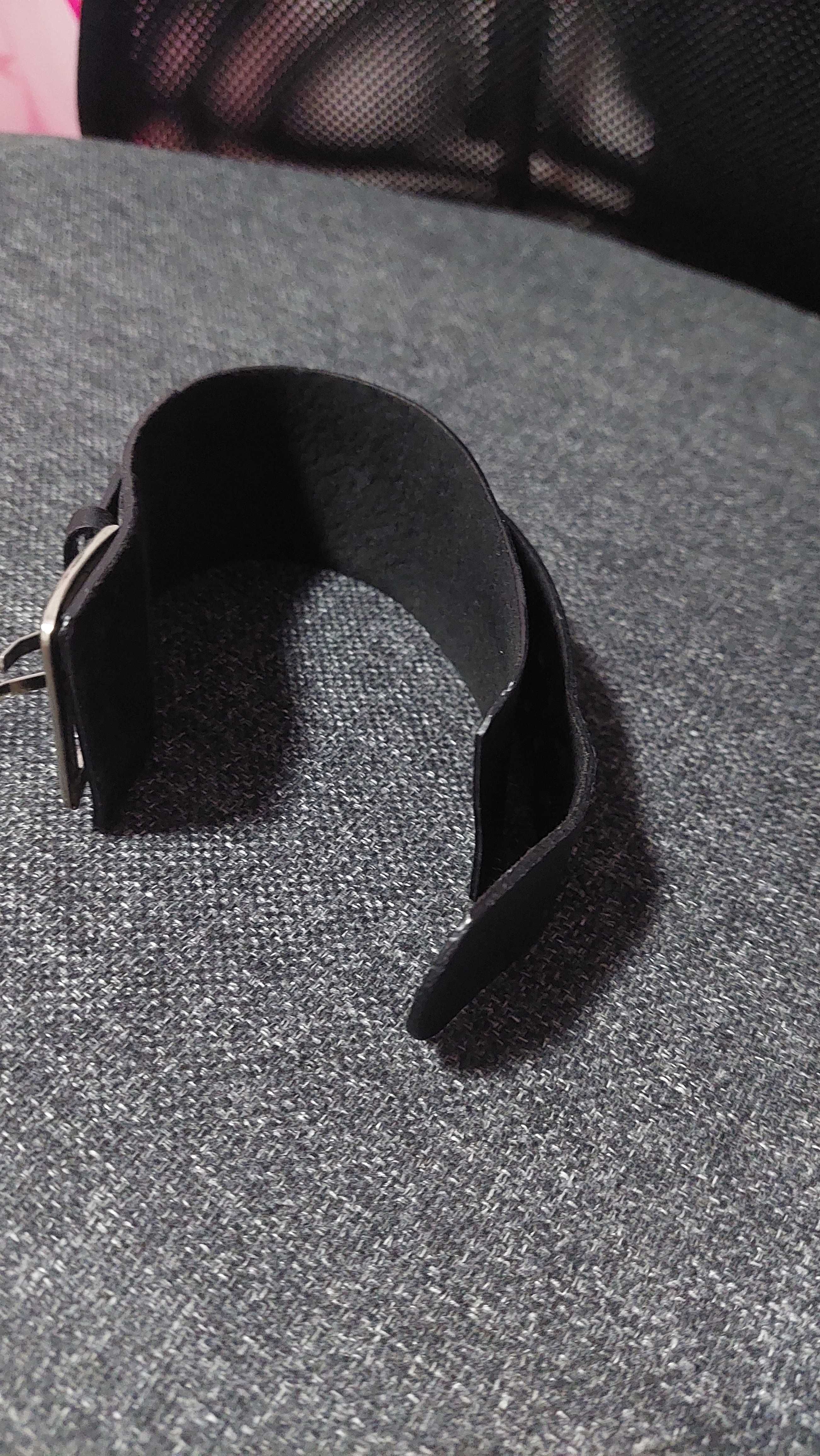Pulseira Preta  tipo couro