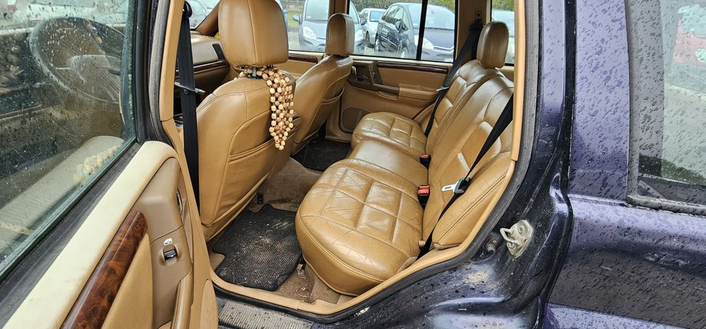 SKUP AUT Bydgoszcz  JEEP Grand Cherokee 4.0 GAZ 4x4 Snorkel / Bagażnik