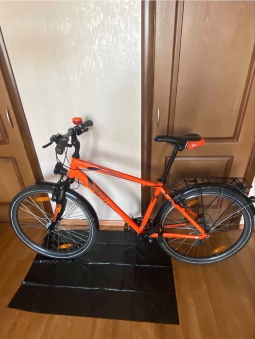 Велосипед в гарному ствні