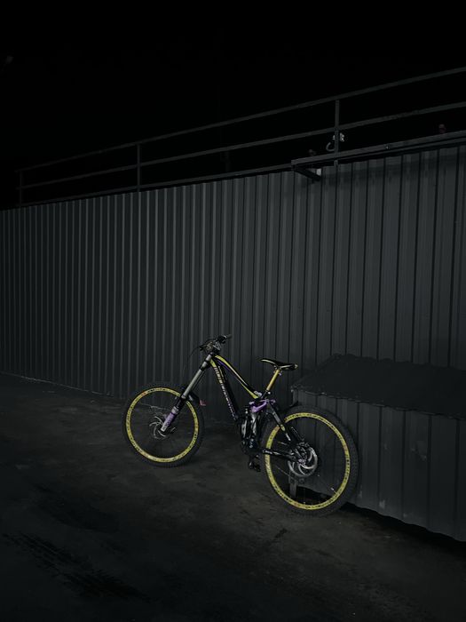 Двух підвіс Fabien Barel's Mondraker Summum Pro Team присутній ТОРГ!!!