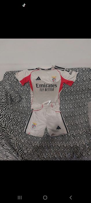 Camisola benfica crianca tamanho 3 4 4 5 6 7 8 9 e 10 11 anos