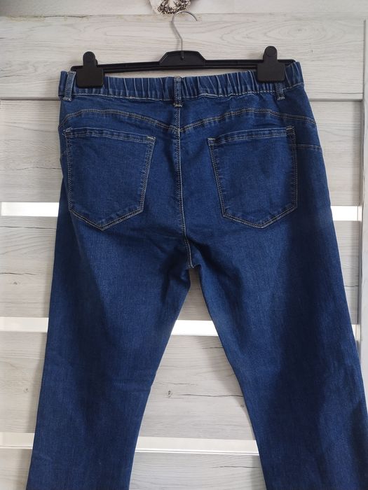 Jeansy tregginsy na gumie